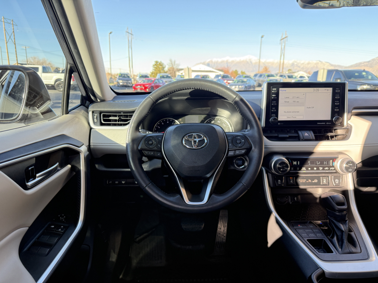 Toyota RAV4 XLE AWD (Natl) 2021