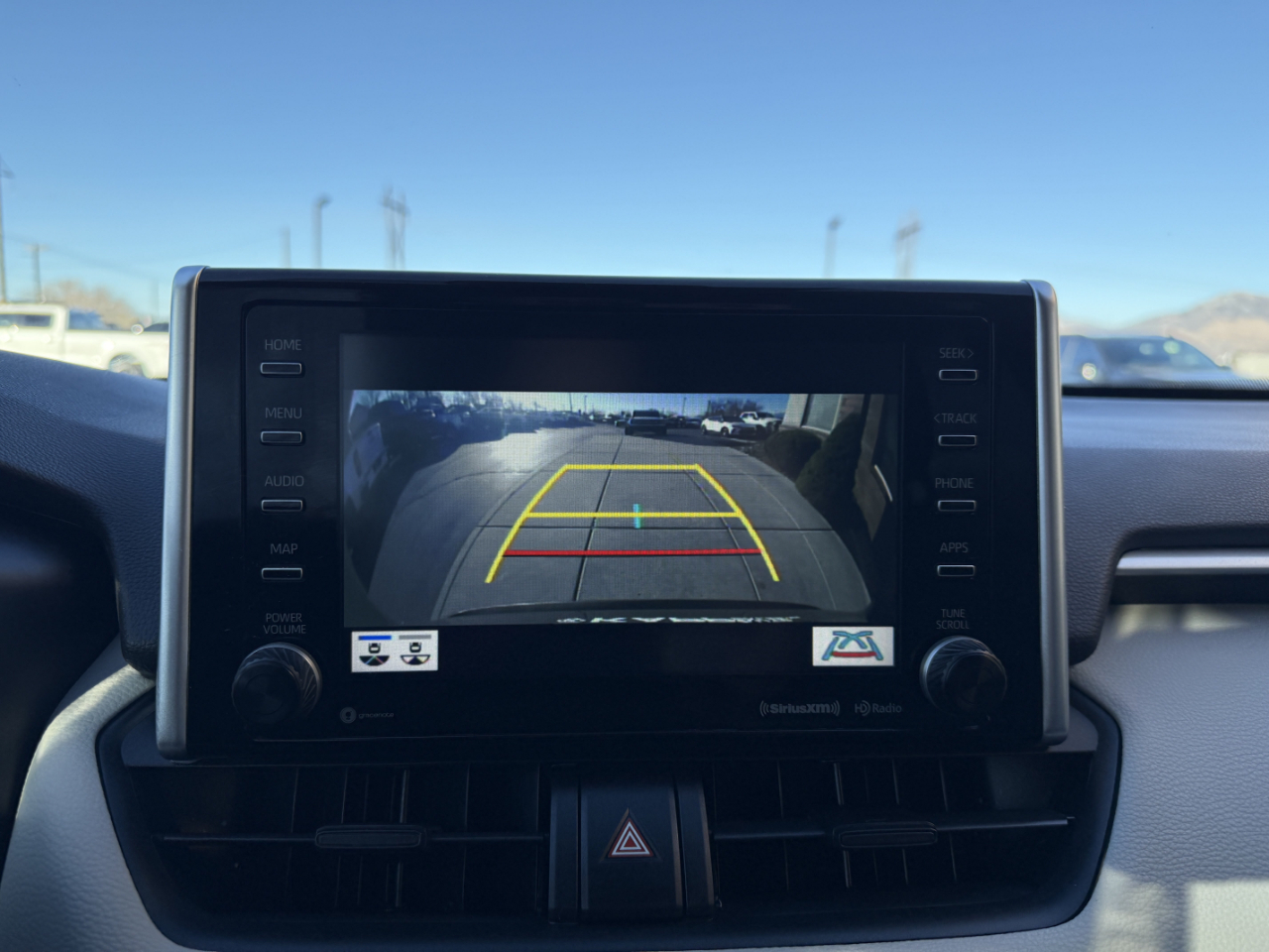 Toyota RAV4 XLE AWD (Natl) 2021