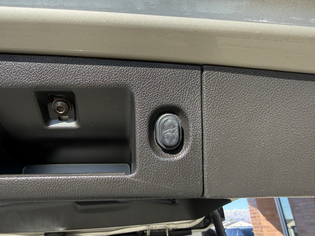 Chevrolet Suburban 4WD 4dr 1500 LTZ 2016