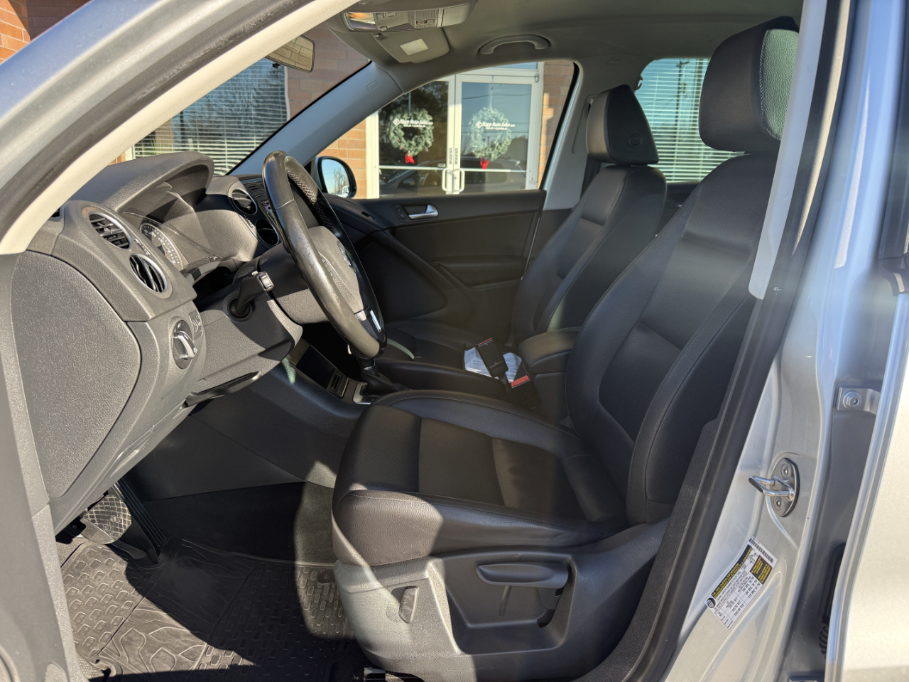 Volkswagen Tiguan 4MOTION 4dr Auto SE 2015