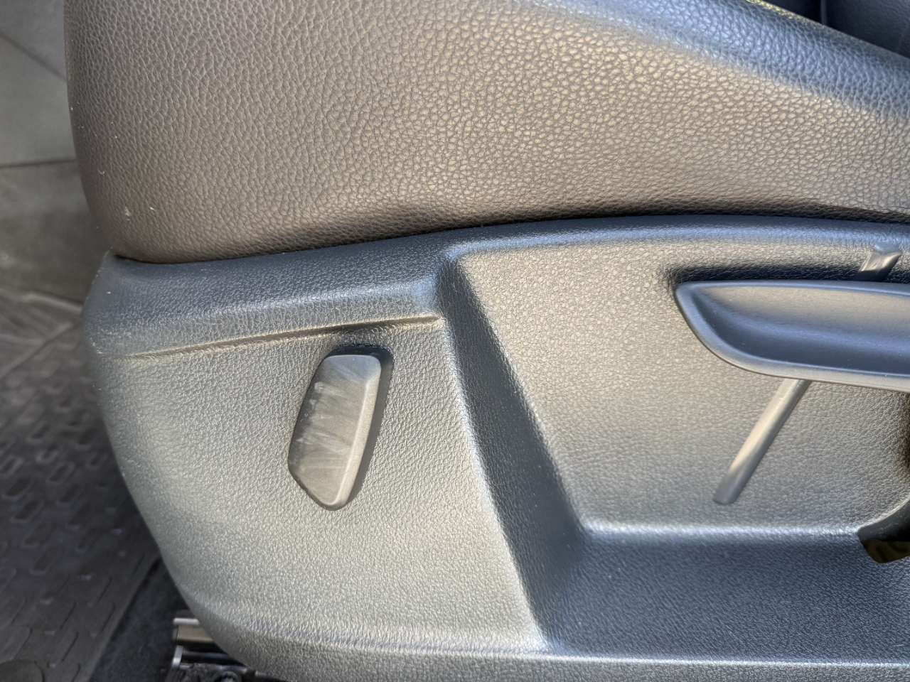 Volkswagen Tiguan 4MOTION 4dr Auto SE 2015