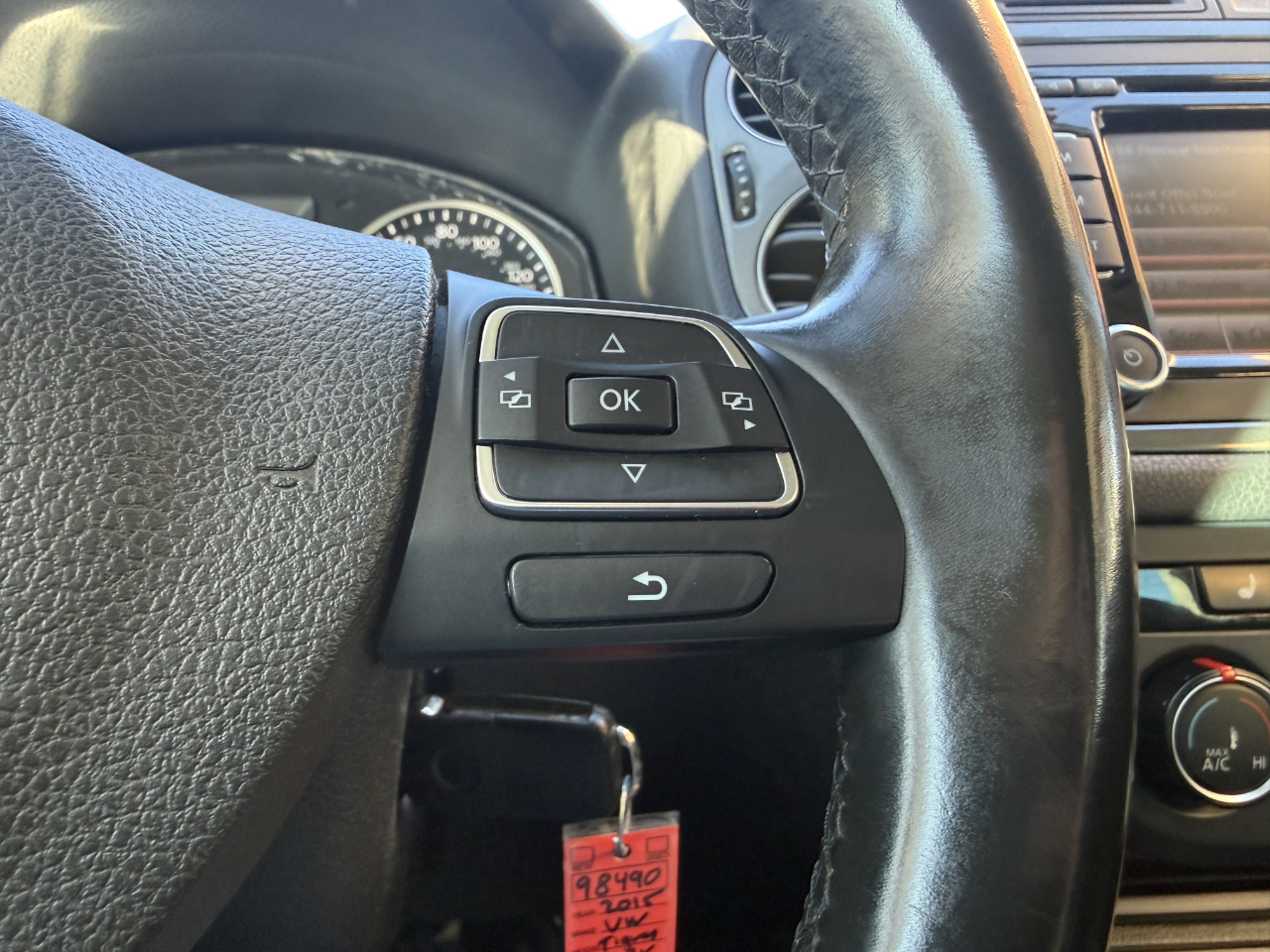 Volkswagen Tiguan 4MOTION 4dr Auto SE 2015