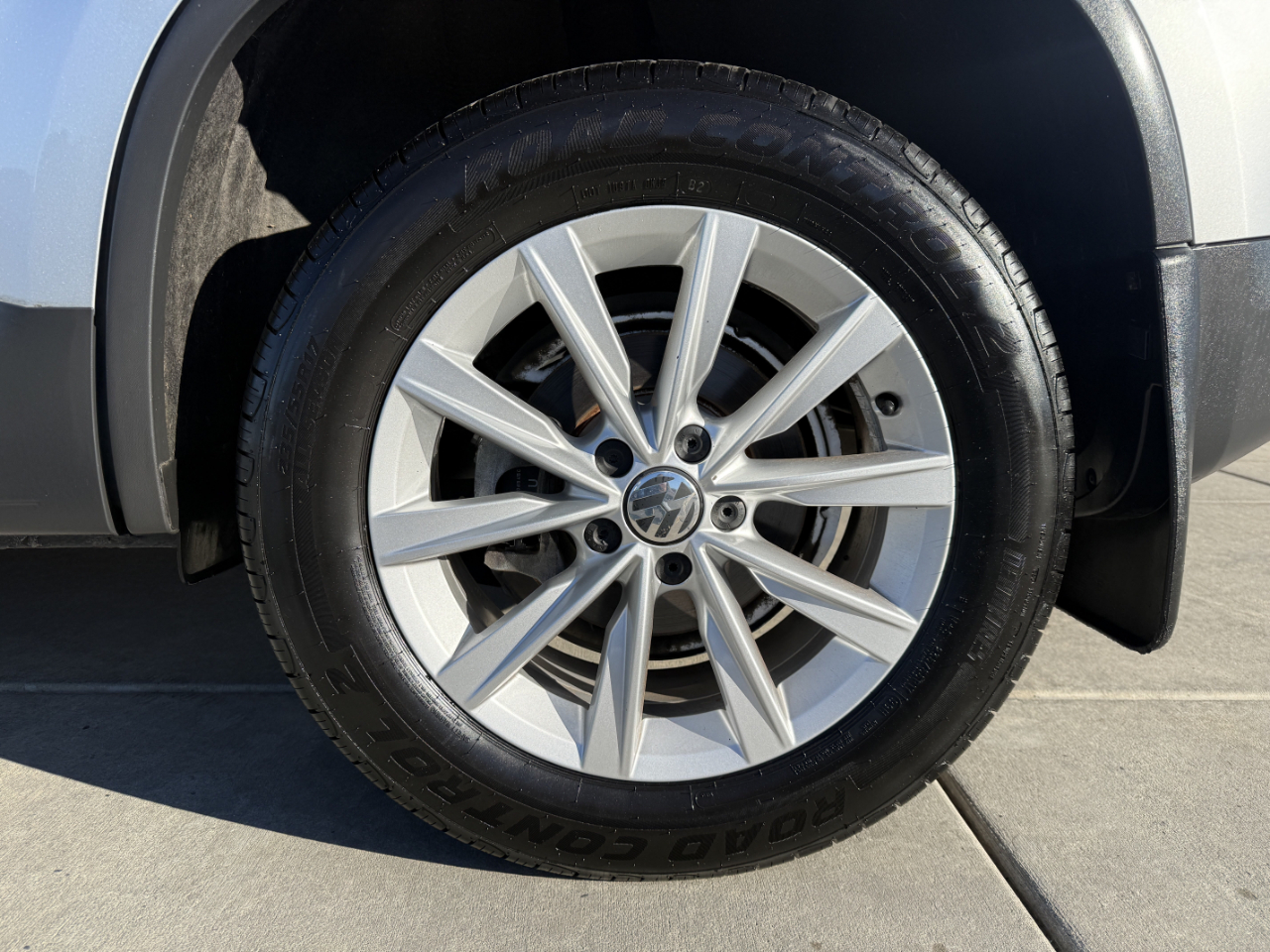 Volkswagen Tiguan 4MOTION 4dr Auto SE 2015