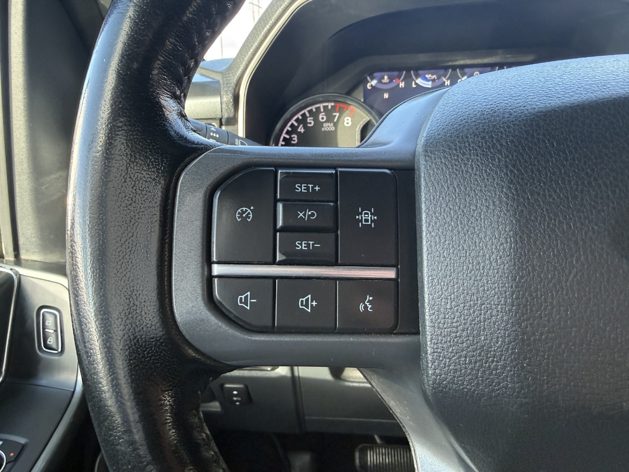 Ford F-150 XLT 4WD SuperCrew 6.5' Box 2022