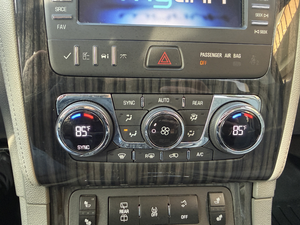 Chevrolet Traverse AWD 4dr LT w/2LT 2014