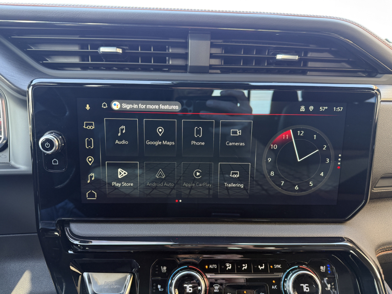 GMC Sierra 1500 4WD Crew Cab 147" AT4 2025