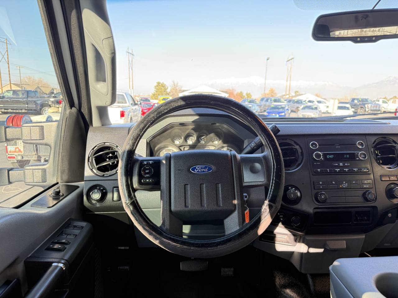 Ford Super Duty F-250 SRW 4WD Crew Cab 172" XL 2015