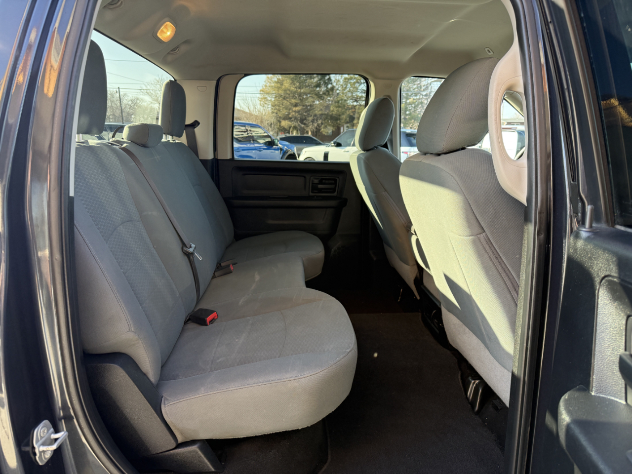 RAM 3500 Tradesman 4x4 Crew Cab 8' Box 2018