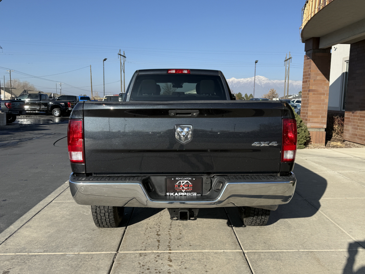 RAM 3500 Tradesman 4x4 Crew Cab 8' Box 2018