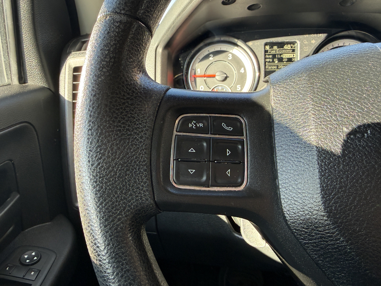 RAM 3500 Tradesman 4x4 Crew Cab 8' Box 2018