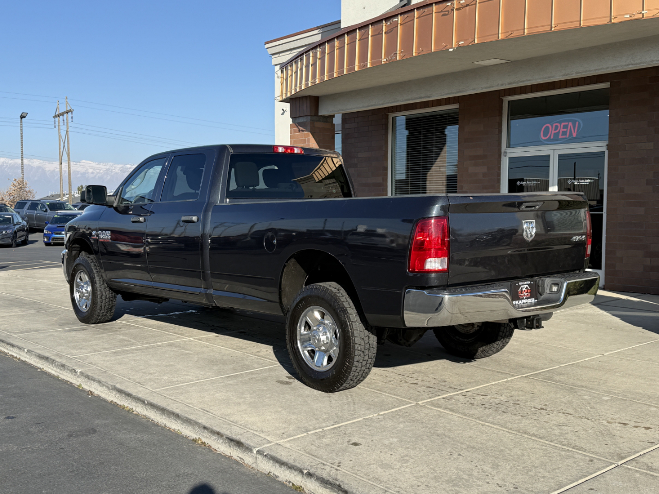 RAM 3500 Tradesman 4x4 Crew Cab 8' Box 2018