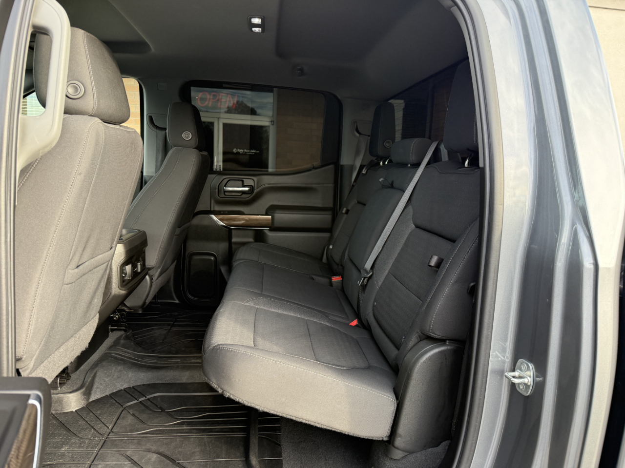 Chevrolet Silverado 1500 LTD 4WD Crew Cab 147" RST 2022