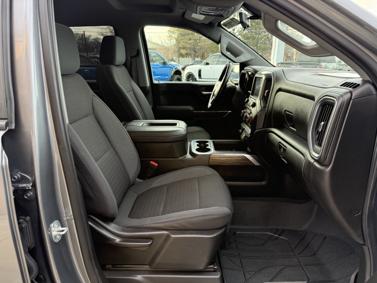 Chevrolet Silverado 1500 LTD 4WD Crew Cab 147" RST 2022