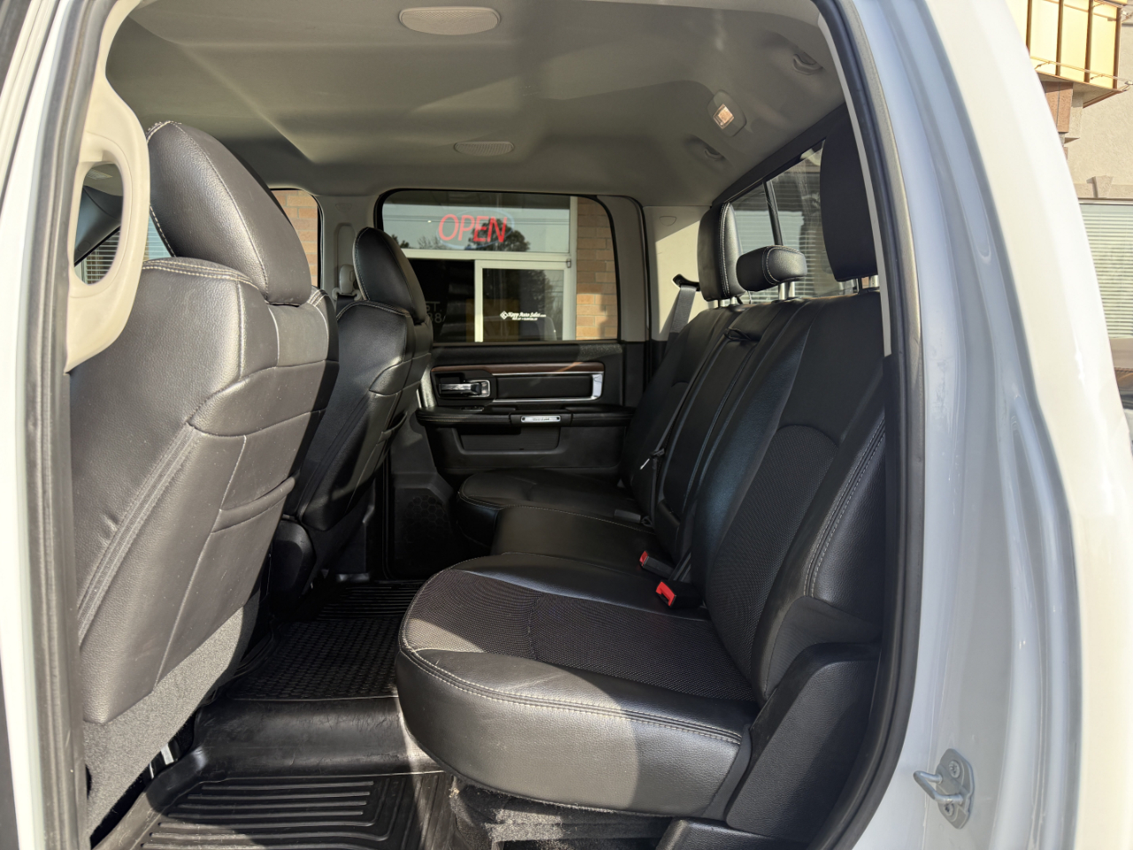 RAM 3500 4WD Crew Cab 149" Laramie 2016