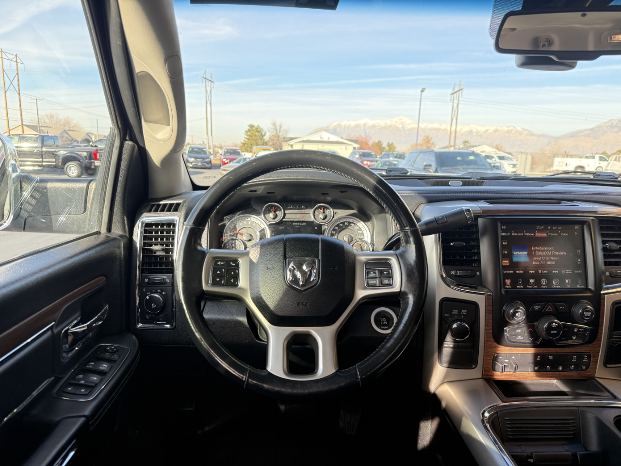 RAM 3500 4WD Crew Cab 149" Laramie 2016