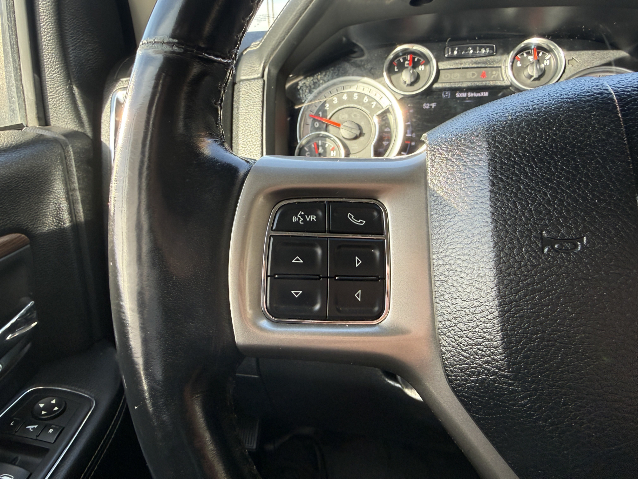 RAM 3500 4WD Crew Cab 149" Laramie 2016