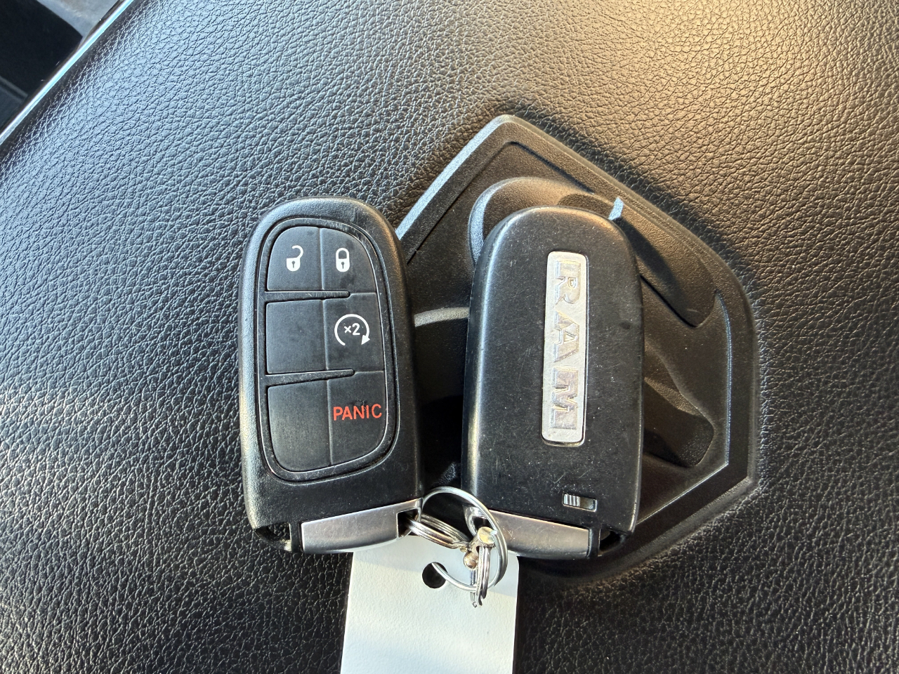 RAM 3500 4WD Crew Cab 149" Laramie 2016