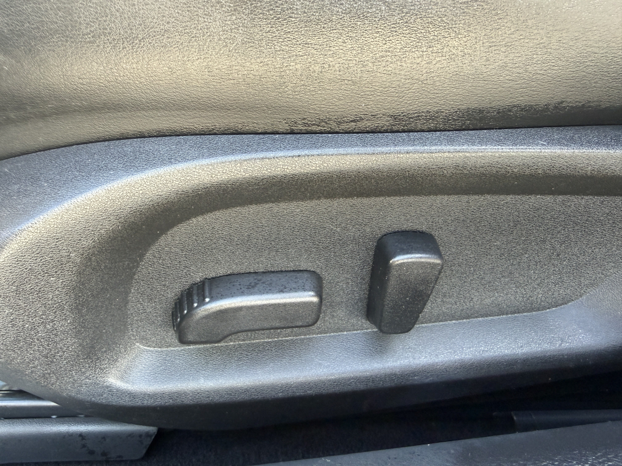 Infiniti Q60 2.0t LUXE RWD 2018