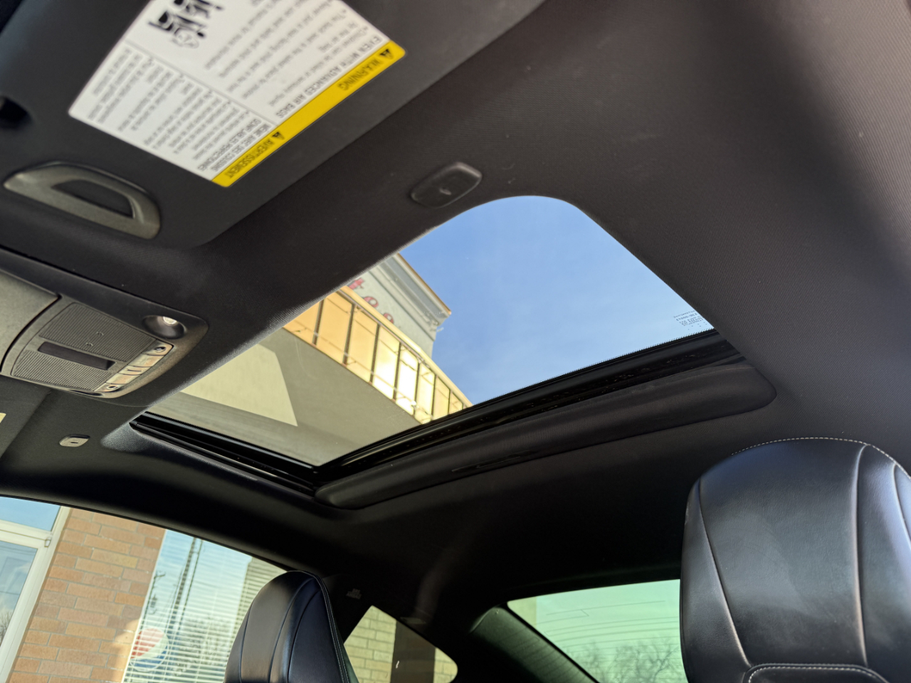 Infiniti Q60 2.0t LUXE RWD 2018