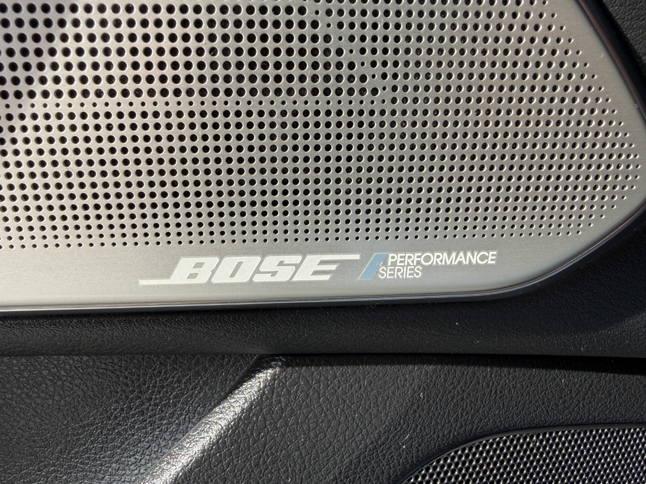 Infiniti Q60 2.0t LUXE RWD 2018