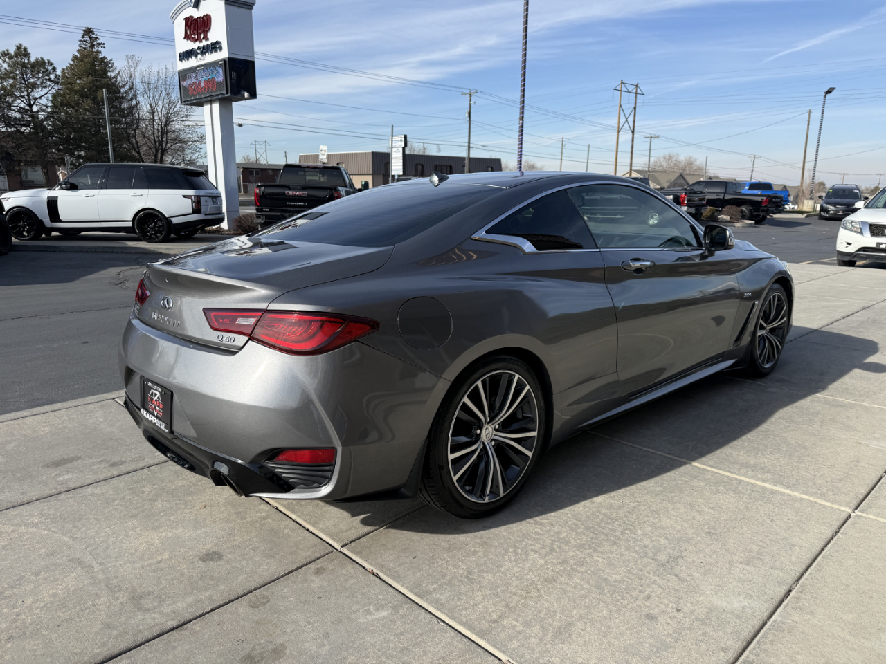 Infiniti Q60 2.0t LUXE RWD 2018