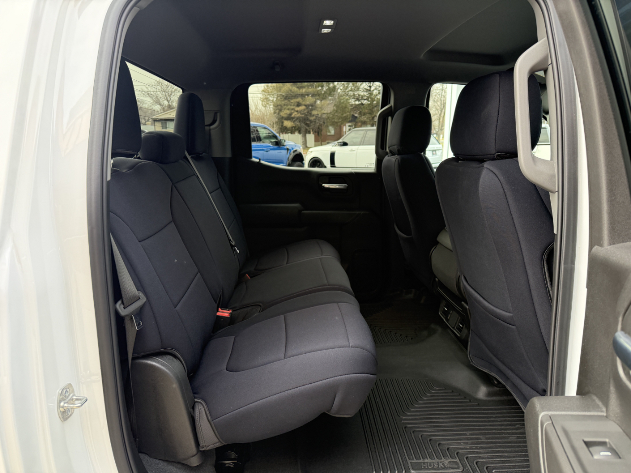 Chevrolet Silverado 1500 4WD Crew Cab 147" Custom Trail Boss 2025