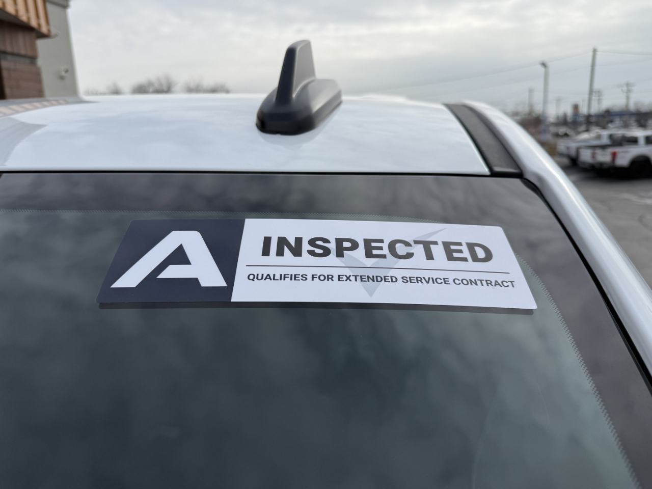 Chevrolet Silverado 1500 4WD Crew Cab 147" Custom Trail Boss 2025