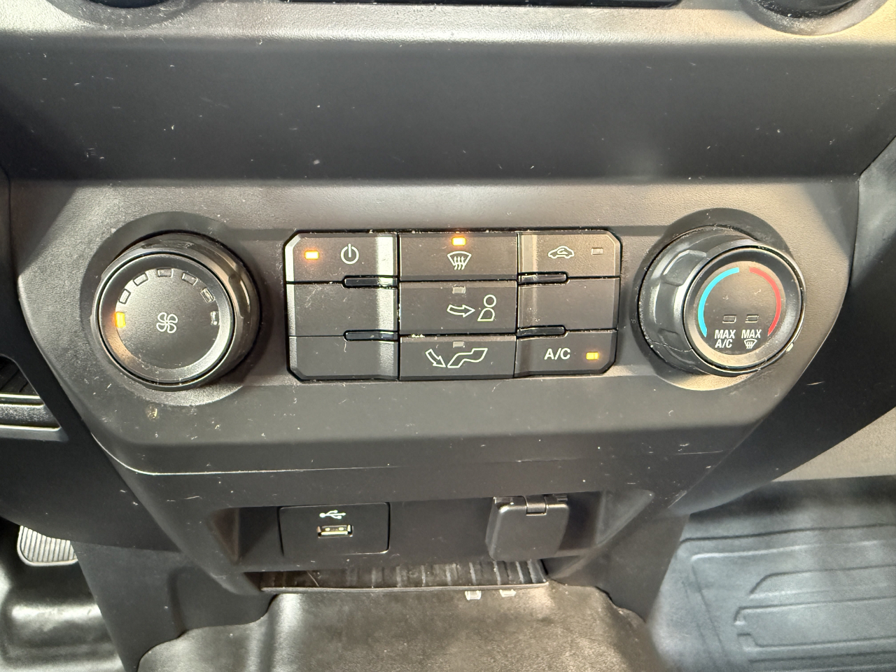 Ford F-150 XL 2WD SuperCab 6.5' Box 2019