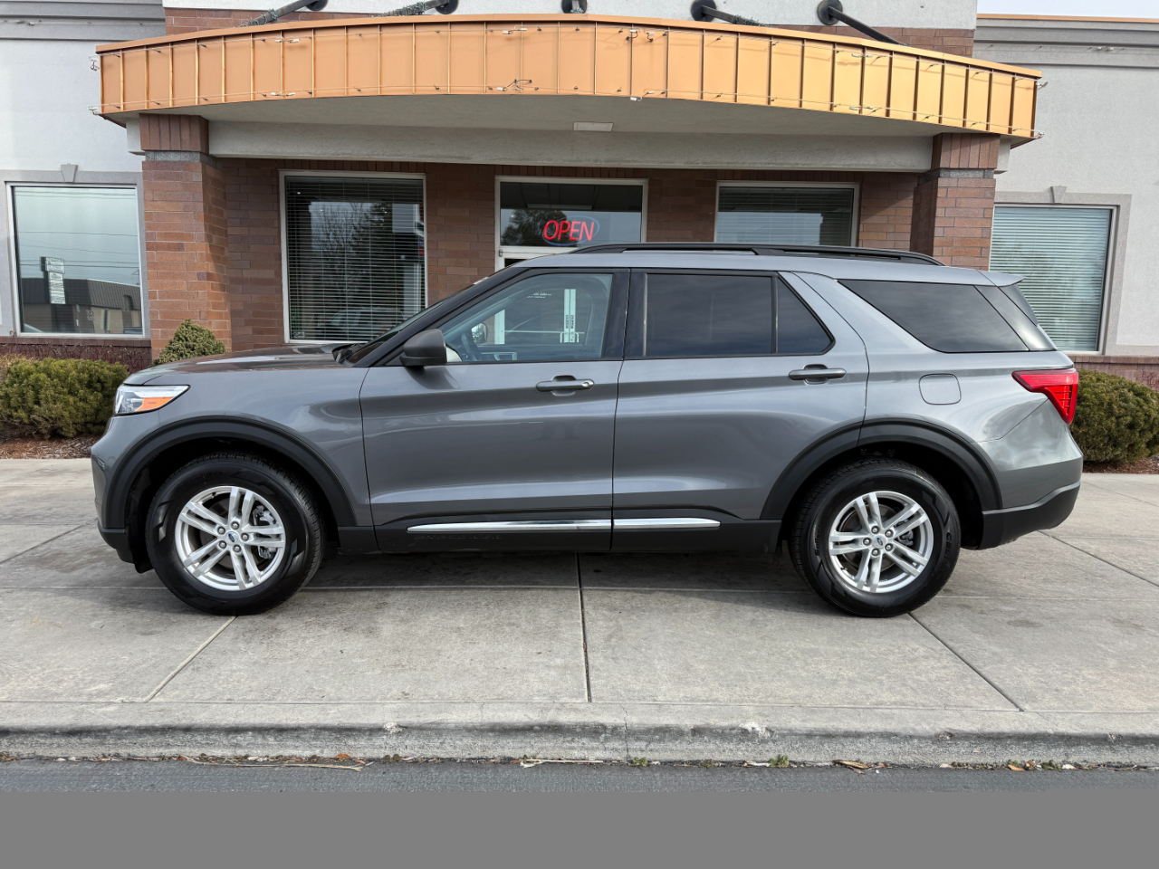 Ford Explorer XLT 4WD 2023