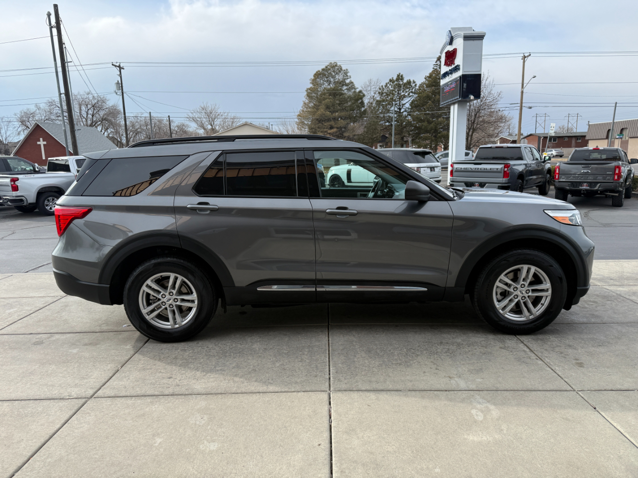 Ford Explorer XLT 4WD 2023
