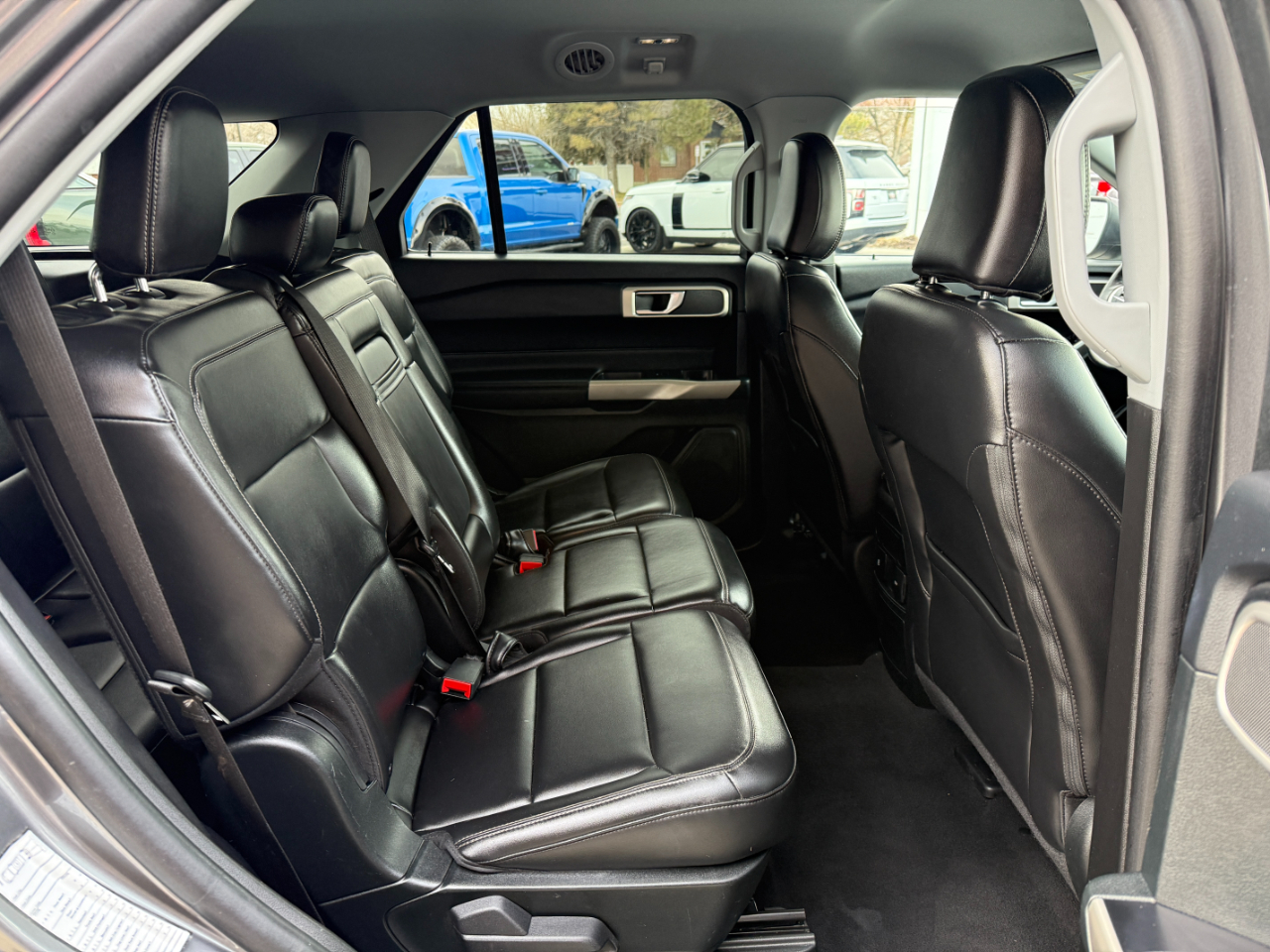 Ford Explorer XLT 4WD 2023