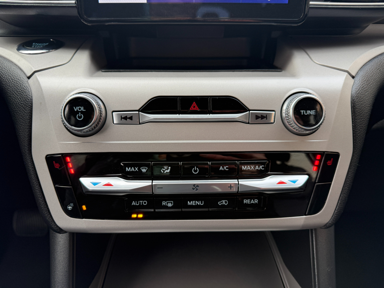 Ford Explorer XLT 4WD 2023