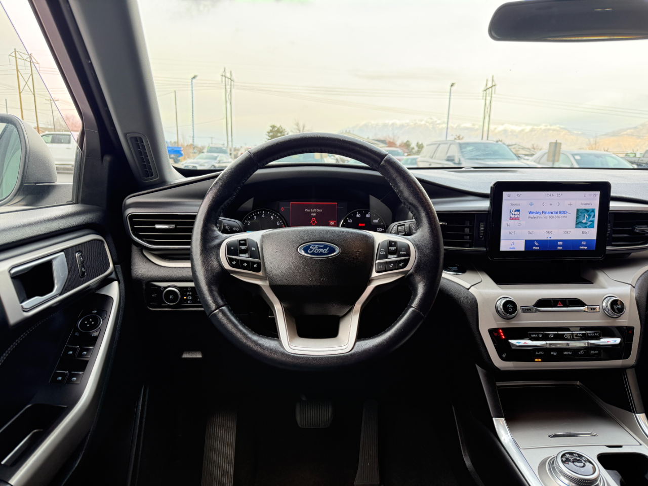 Ford Explorer XLT 4WD 2023