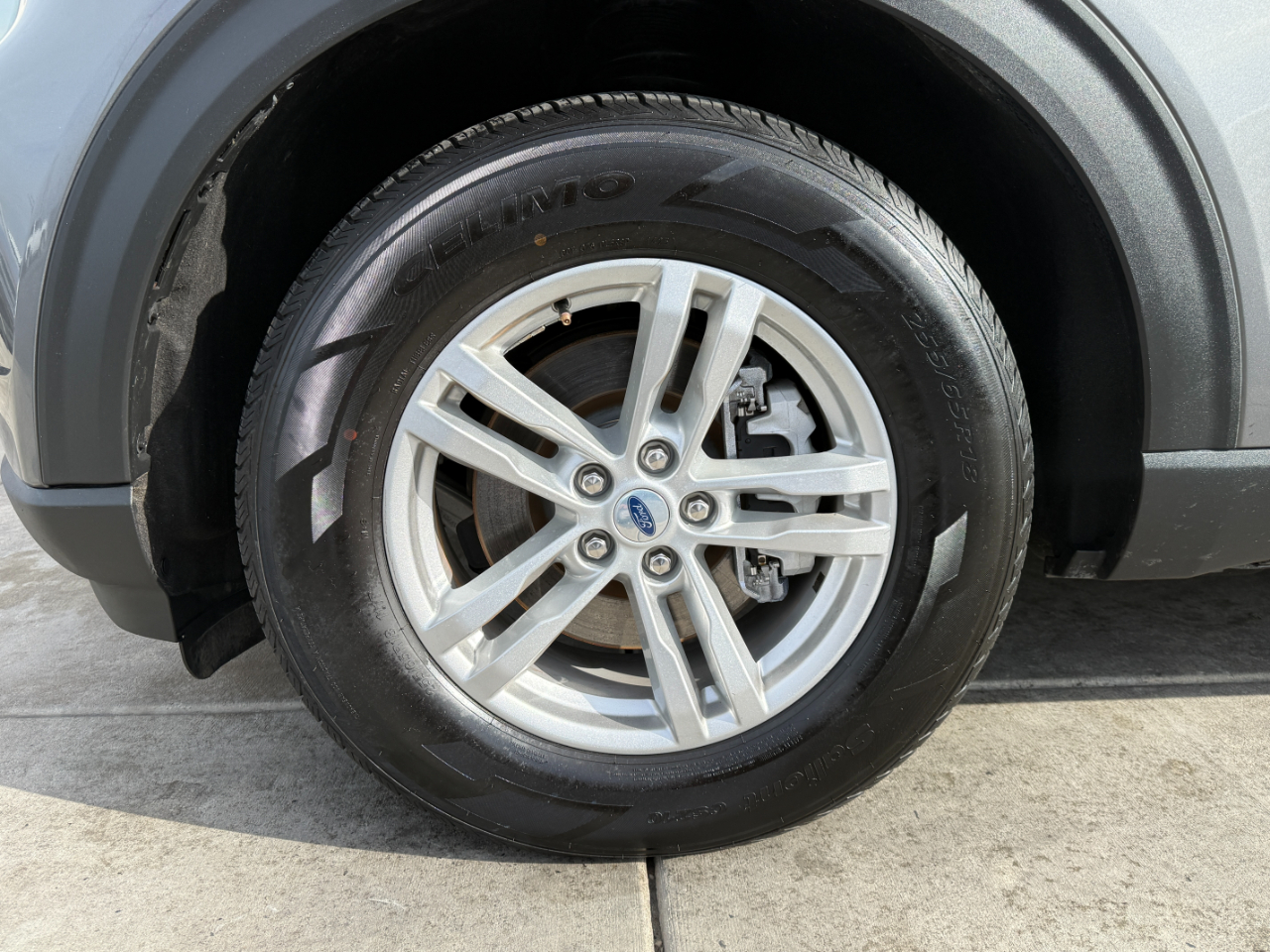 Ford Explorer XLT 4WD 2023