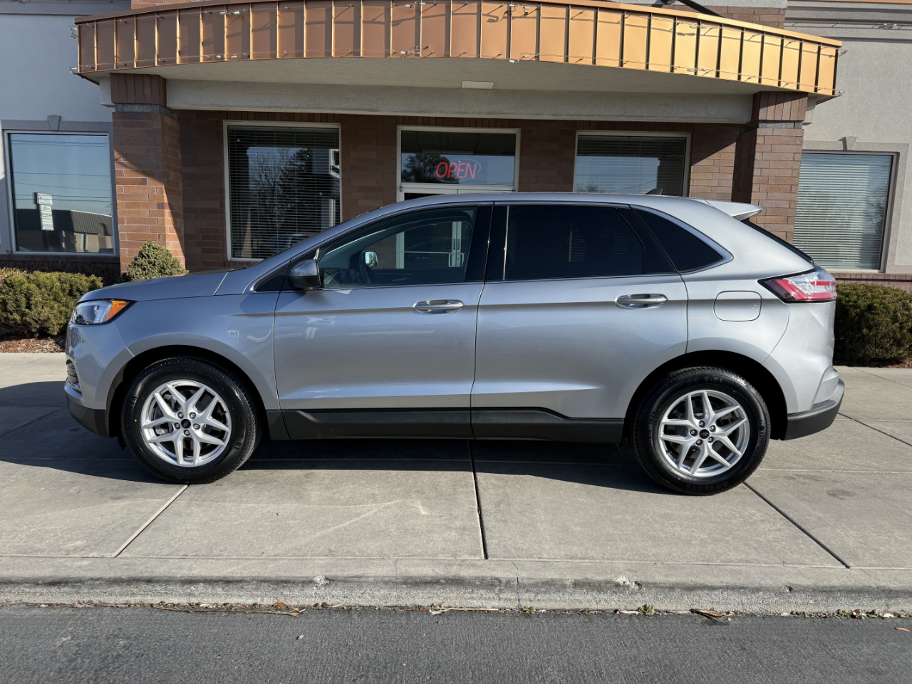 Ford Edge SEL AWD 2024