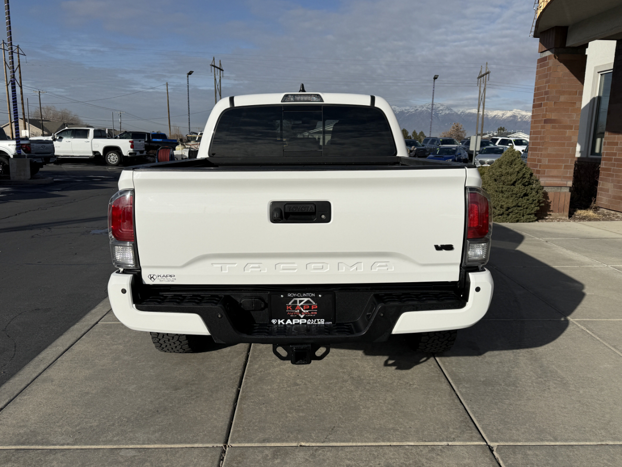 Toyota Tacoma 4WD TRD Off Road Double Cab 5' Bed V6 AT (Natl) 2021