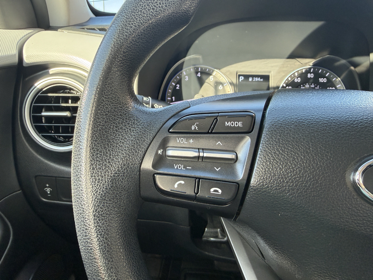 Hyundai Kona SE Auto AWD 2021