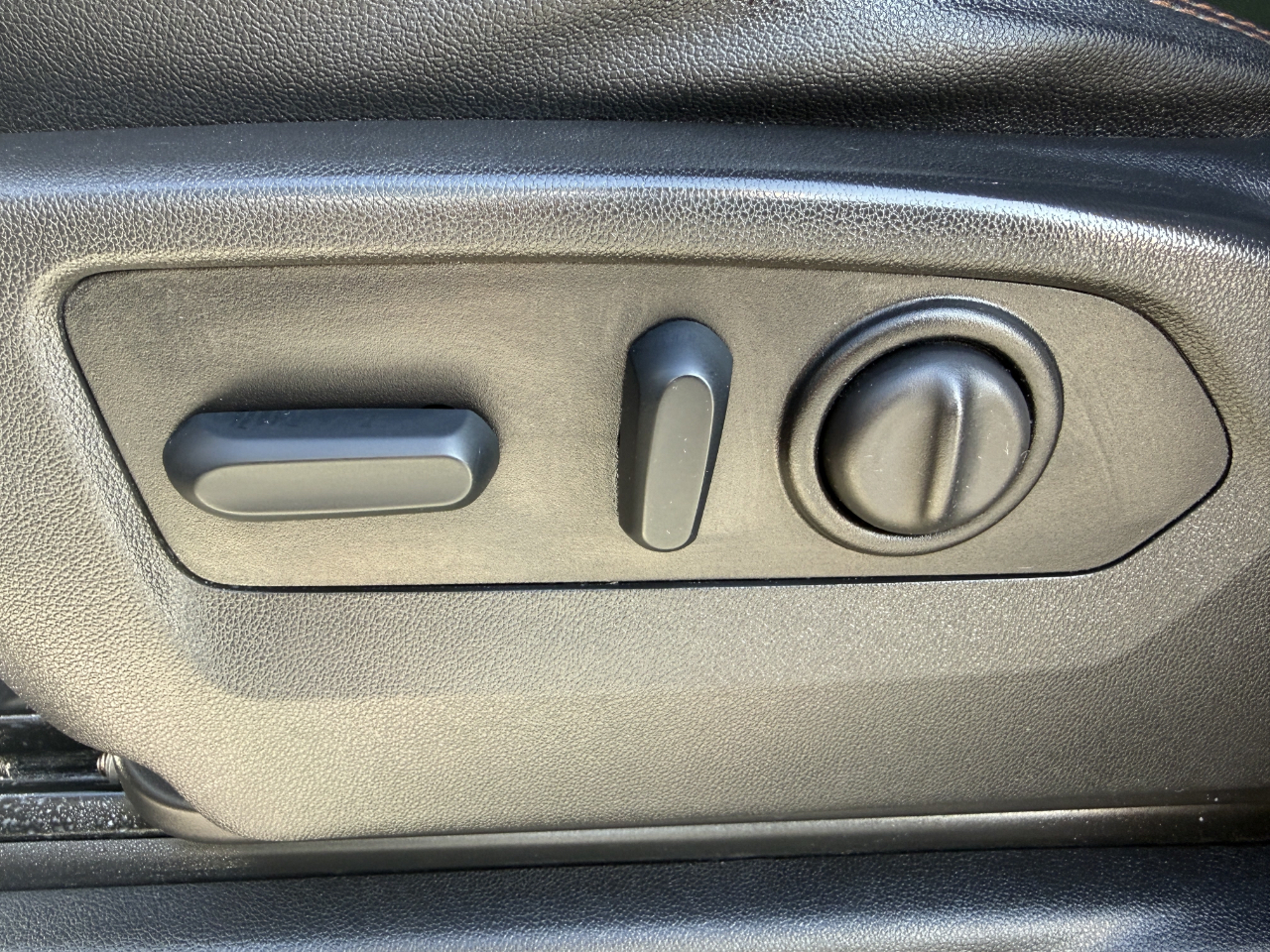 GMC Sierra 3500HD 4WD Crew Cab 159" AT4 2023