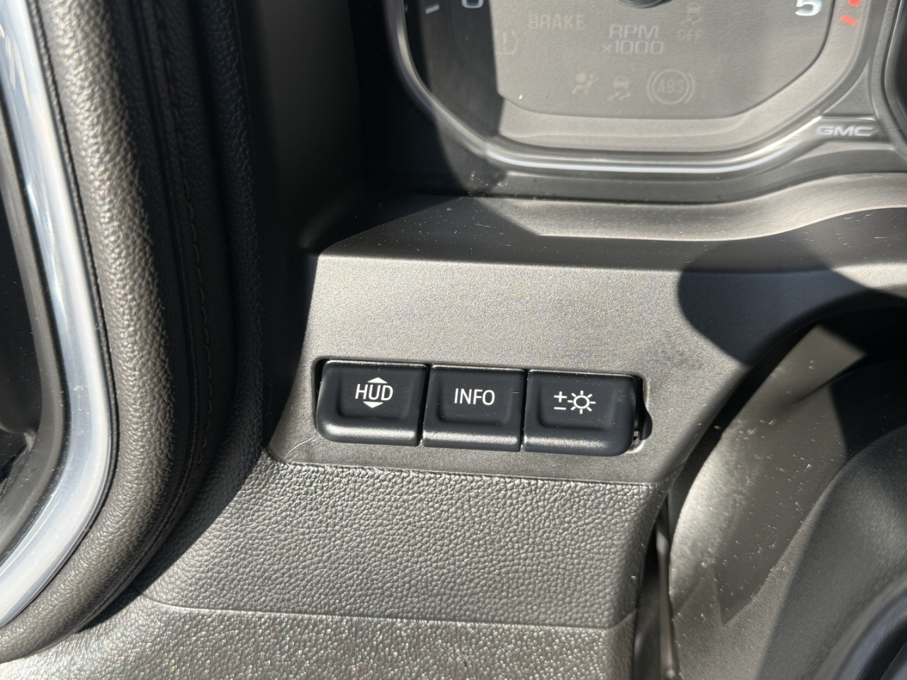 GMC Sierra 3500HD 4WD Crew Cab 159" AT4 2023