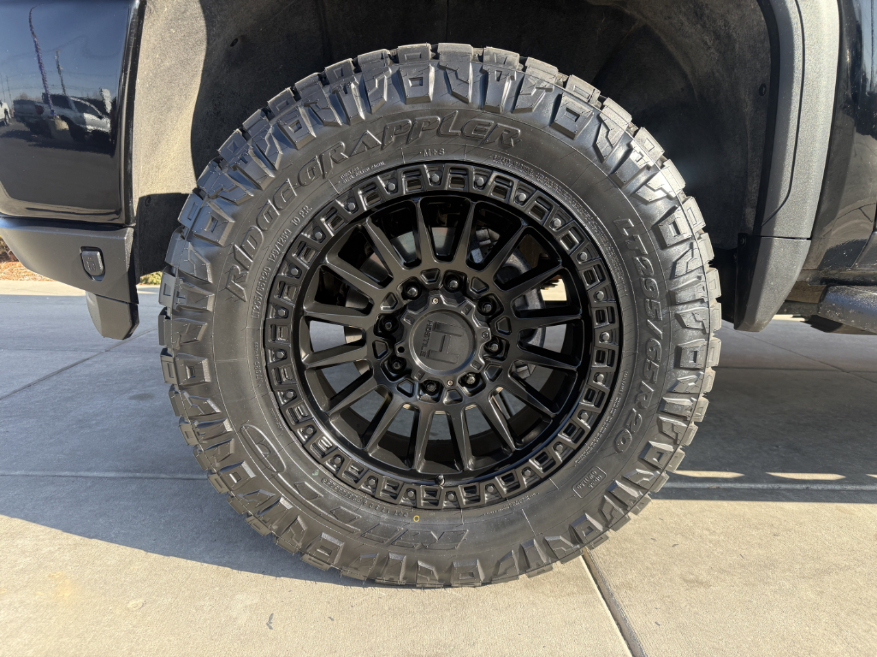 GMC Sierra 3500HD 4WD Crew Cab 159" AT4 2023