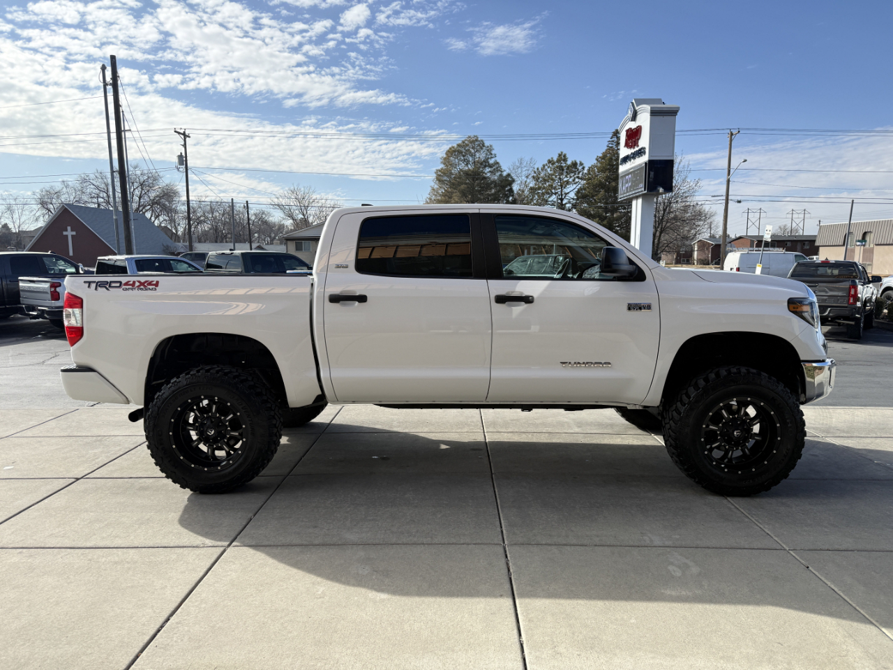 Toyota Tundra 4WD SR5 CrewMax 5.5' Bed 5.7L (Natl) 2020
