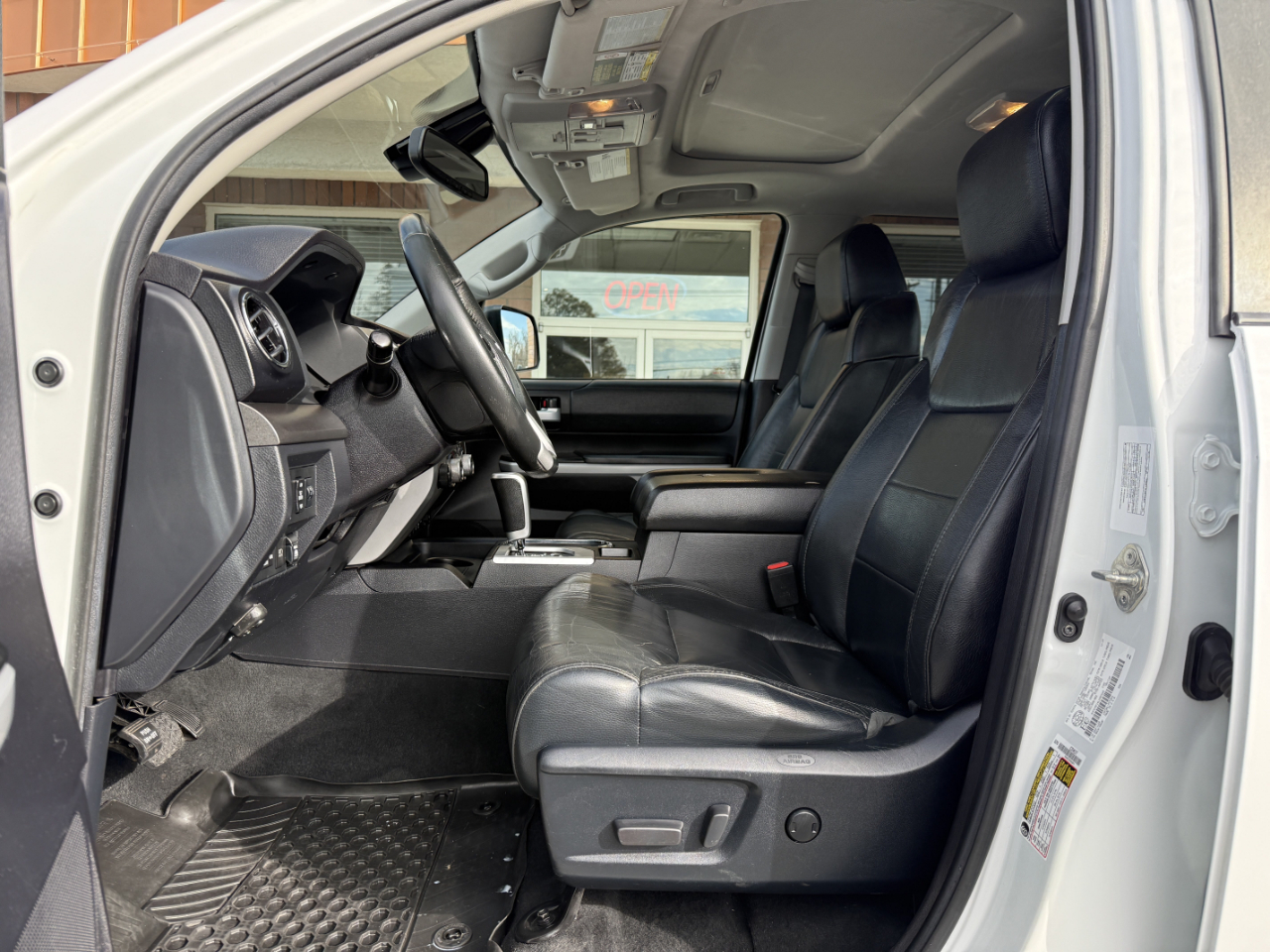 Toyota Tundra 4WD SR5 CrewMax 5.5' Bed 5.7L (Natl) 2020