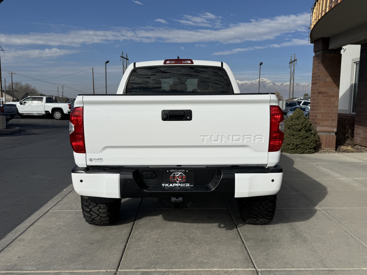 Toyota Tundra 4WD SR5 CrewMax 5.5' Bed 5.7L (Natl) 2020
