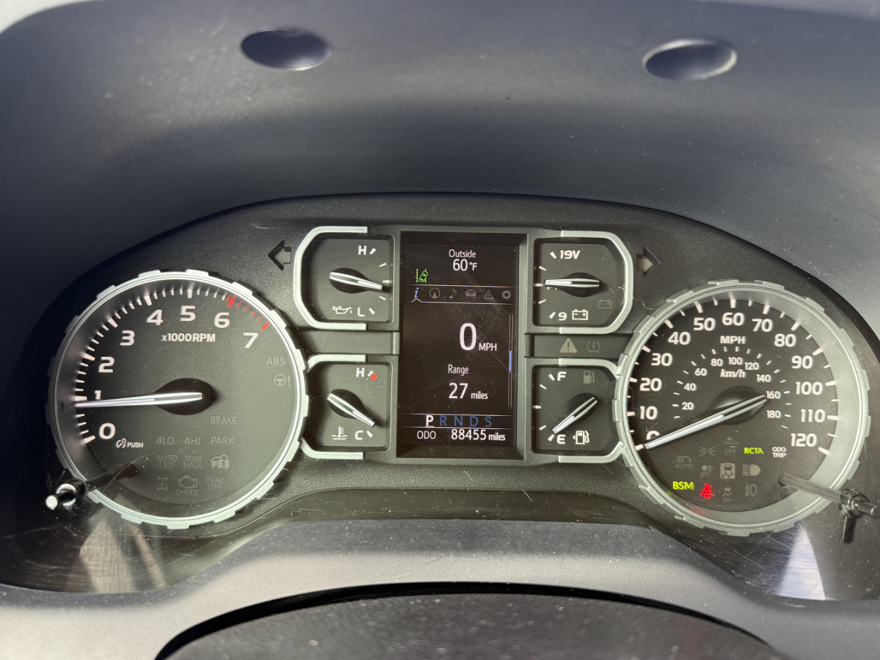 Toyota Tundra 4WD SR5 CrewMax 5.5' Bed 5.7L (Natl) 2020