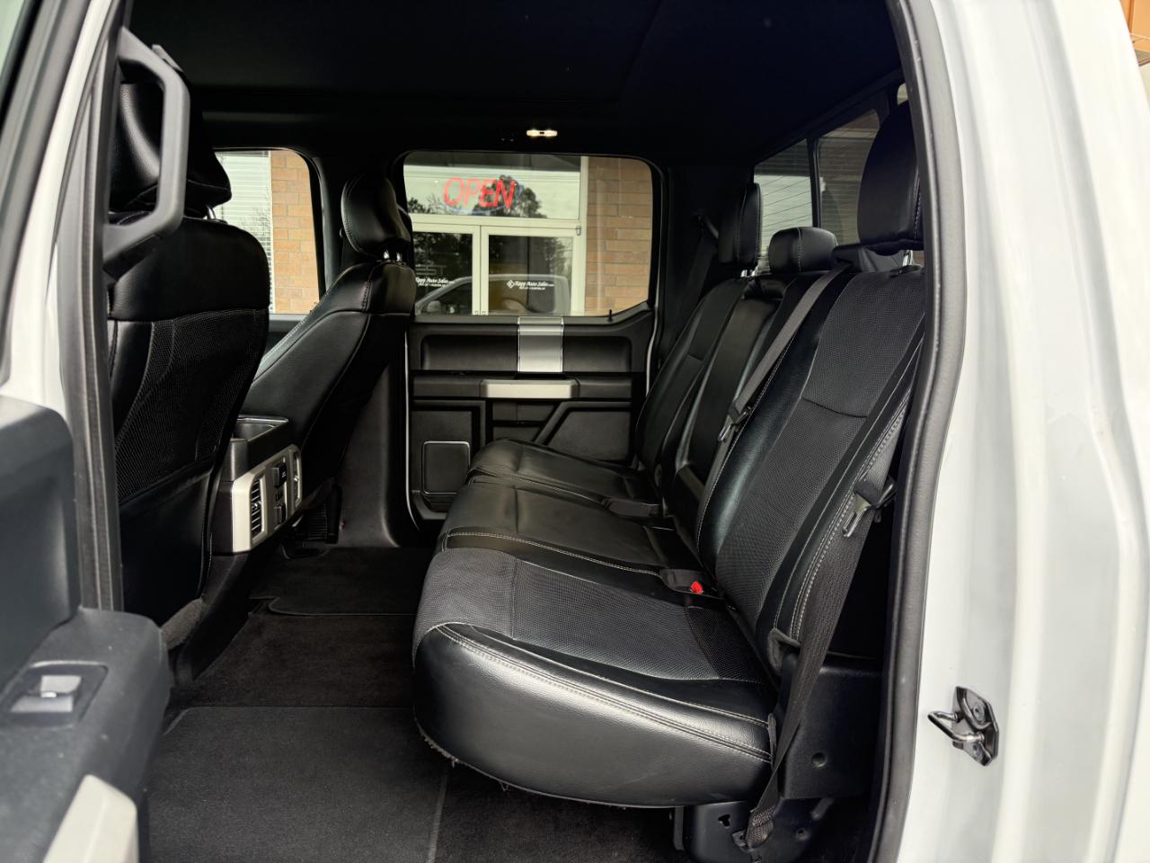 Ford F-150 4WD SuperCrew 145" Lariat 2016