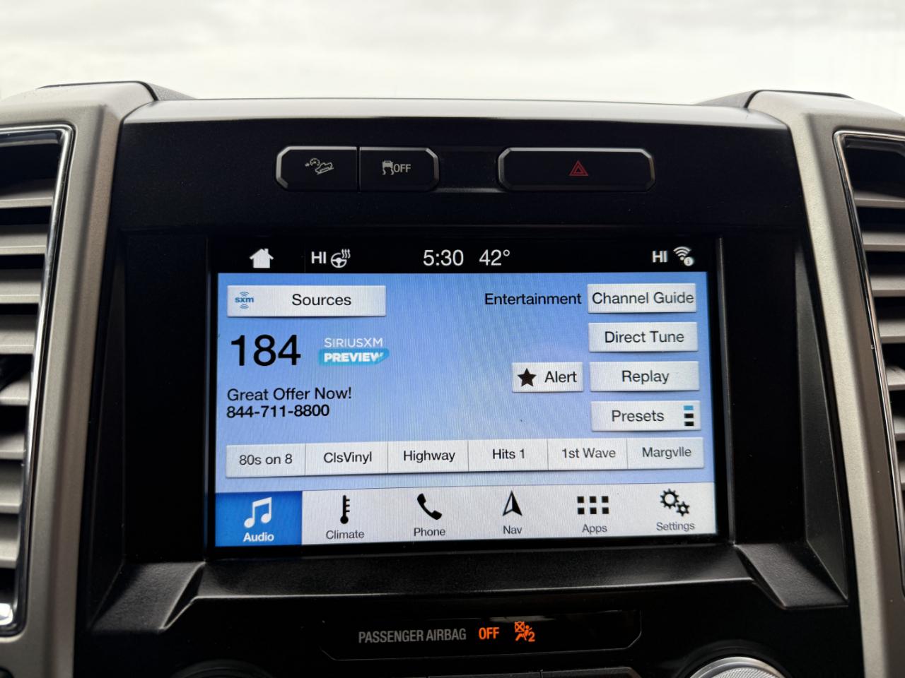 Ford F-150 4WD SuperCrew 145" Lariat 2016