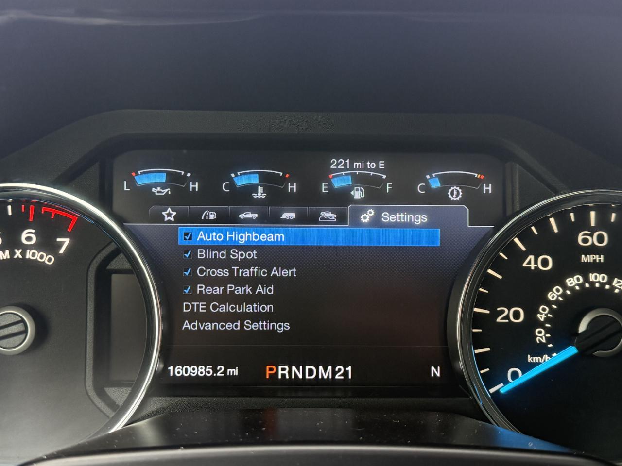 Ford F-150 4WD SuperCrew 145" Lariat 2016