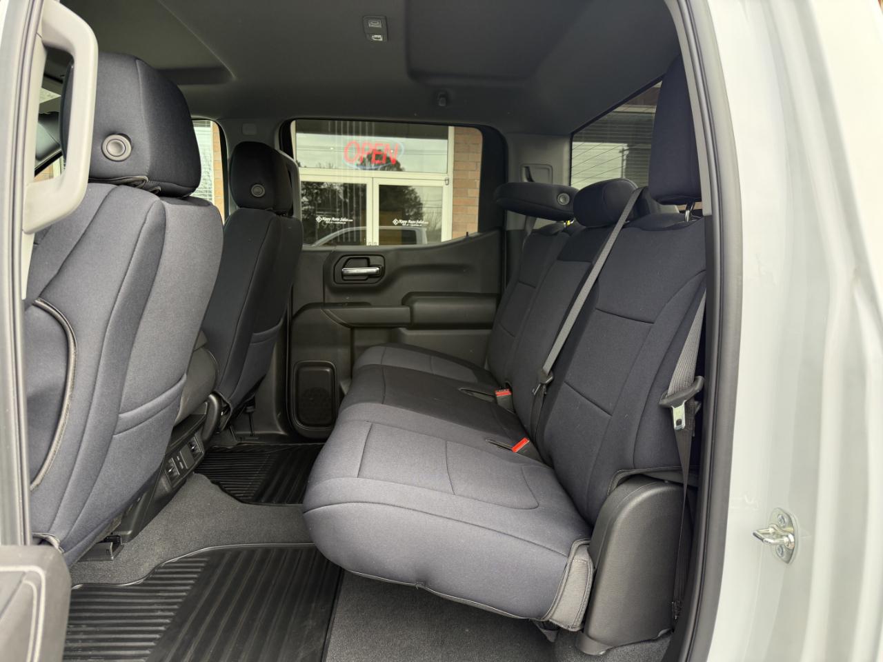 Chevrolet Silverado 1500 4WD Crew Cab 147" Custom Trail Boss 2025