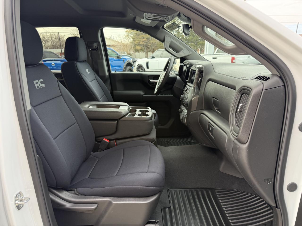 Chevrolet Silverado 1500 4WD Crew Cab 147" Custom Trail Boss 2025