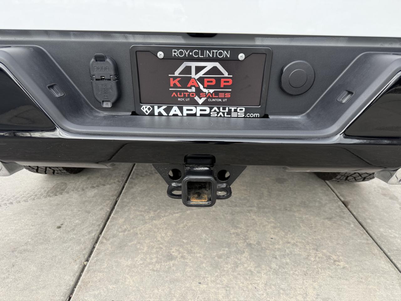 Chevrolet Silverado 1500 4WD Crew Cab 147" Custom Trail Boss 2025